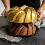Nordic Ware 75th anniversary Bundt - immagine 5
